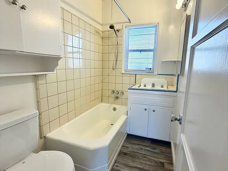2105 W Carson St — Photo 6