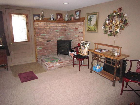 2nd image of 315 W Avenue A