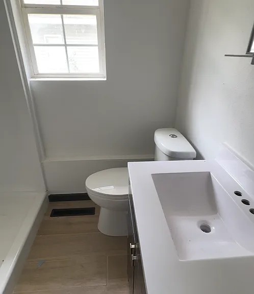 803 N 7th St — Photo 5