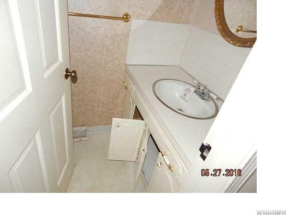 4th image of 65 Oakbrook Dr APT J