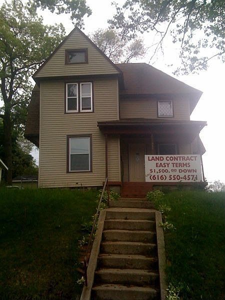 Woodlawn Front