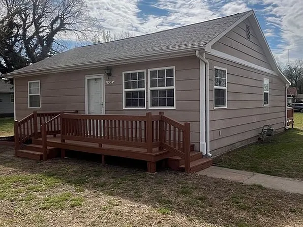 120 N Woodlawn, Udall, KS 67146