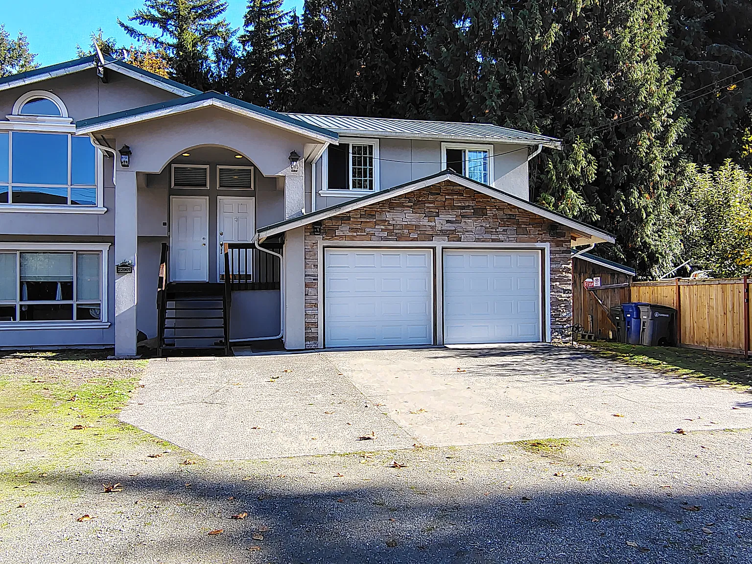 3 bed, 1200 sqft, $2,900 — Photo 1