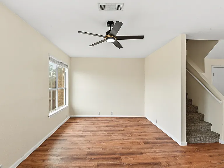 2620 Ezekial Way — Photo 4
