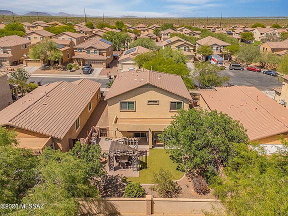 4th image of 413 W Corte Planga