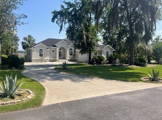 105 Burch Ln, Brunswick, GA 31523