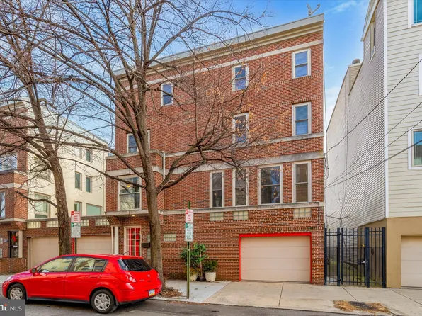 805 S 7th St, Philadelphia, PA 19147