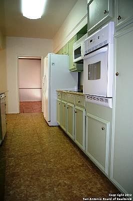 3rd image of 3678 Hidden Dr #1004