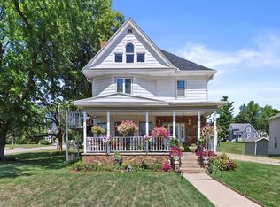404 E Holum St, Deforest, WI 53532