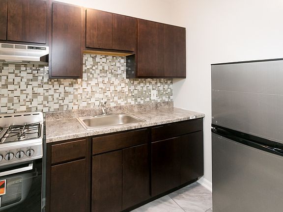2nd image of 1712 W Estes Ave APT 301