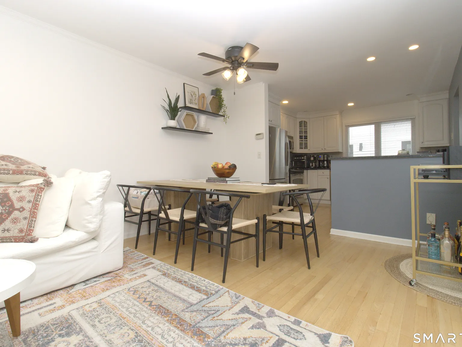 2 bed, 2.5 bath, 1450 sqft, $3,899 — Photo 4