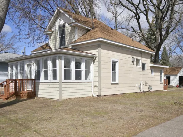 2125 5th St, White Bear Lake, MN 55110