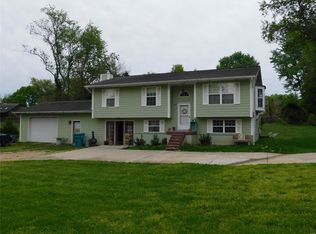 474 Jost St, Bourbon, MO 65441