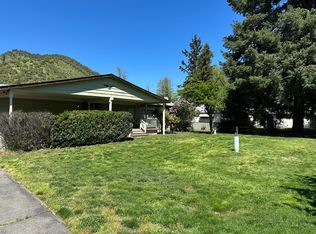 3000 Rogue River Hwy, Gold Hill, OR 97525
