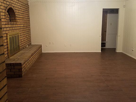 2nd image of 647 Pleasant Manor Ave