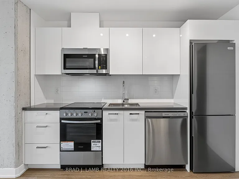 284 King St E #2503 — Photo 4