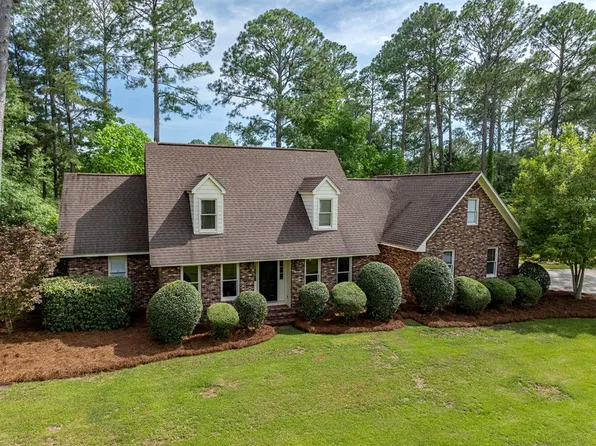 1706 Sarah Dr, Tifton, GA 31793