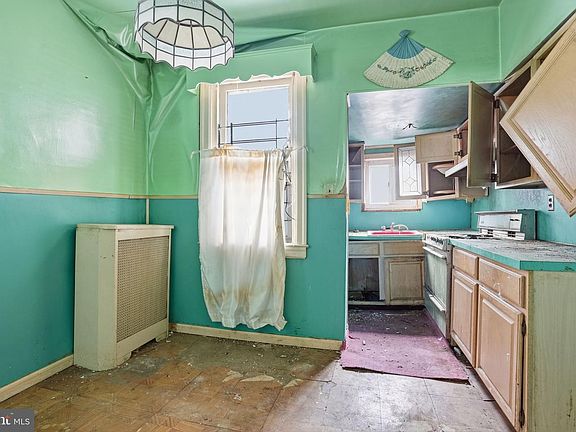 5th image of 716 E Rittenhouse St