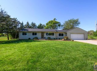 935 NE Brian Rd, Topeka, KS 66617