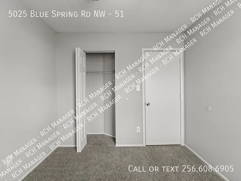 Wilshire Park Apartments — Photo 15