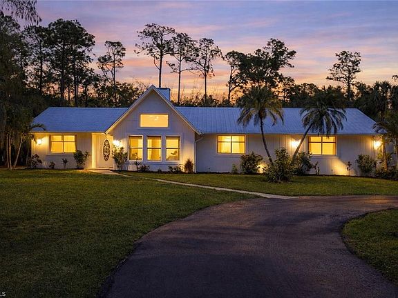 3rd image of 3475 3rd AVE SW