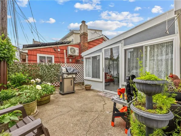 8 Lester Court image 23 of 25