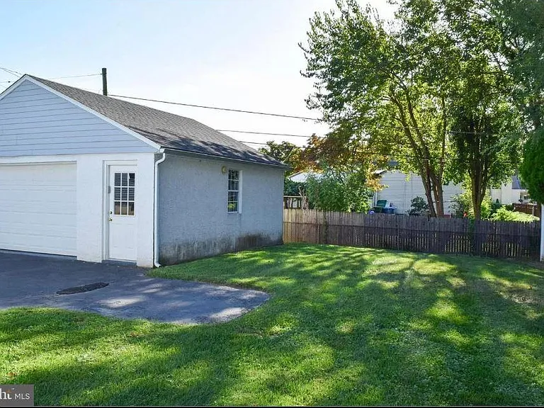 165 Rebel Rd — Photo 3