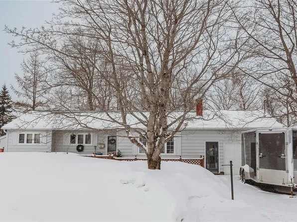 35 MacDonald Drive, Gander, NL A1V1E9