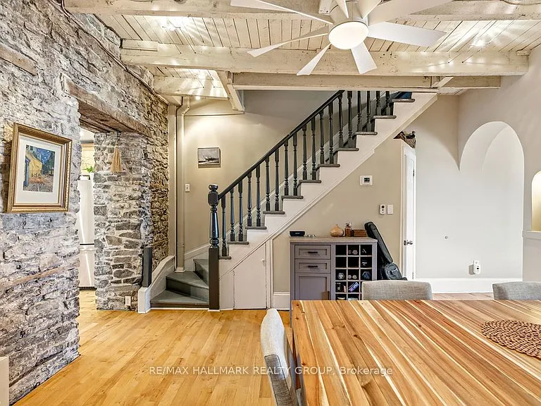 176 King Edward Ave — Photo 15
