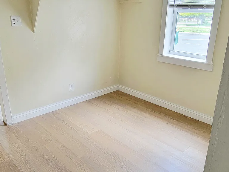 3443 Clearview Ave #2 — Photo 8