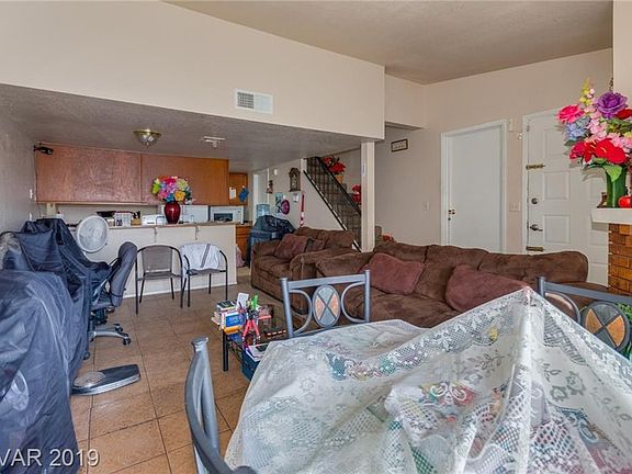 3rd image of 2941 Country Manor Ln APT 26