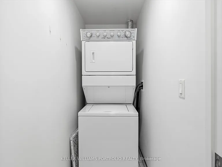 5230 Dundas St #407 — Photo 19