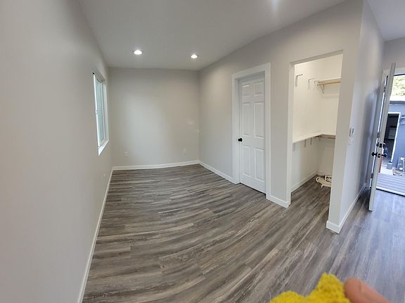 4th image of 1738 Weaver St
