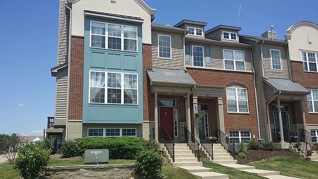 1st image of 110 Village Station Ln