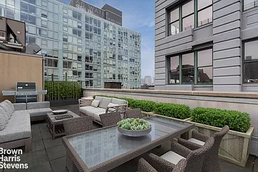 Rented by Brown Harris Stevens