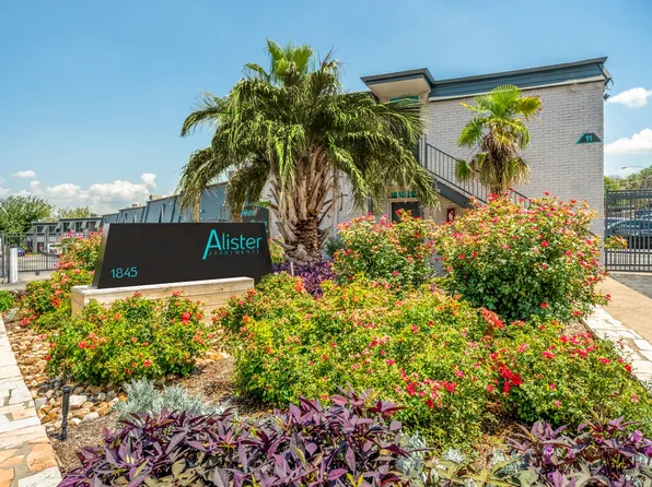 Alister Apartments