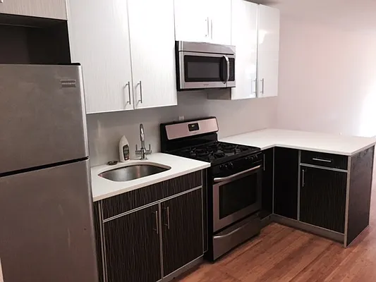 Rented by Premier Metro Realty Corp | media 15