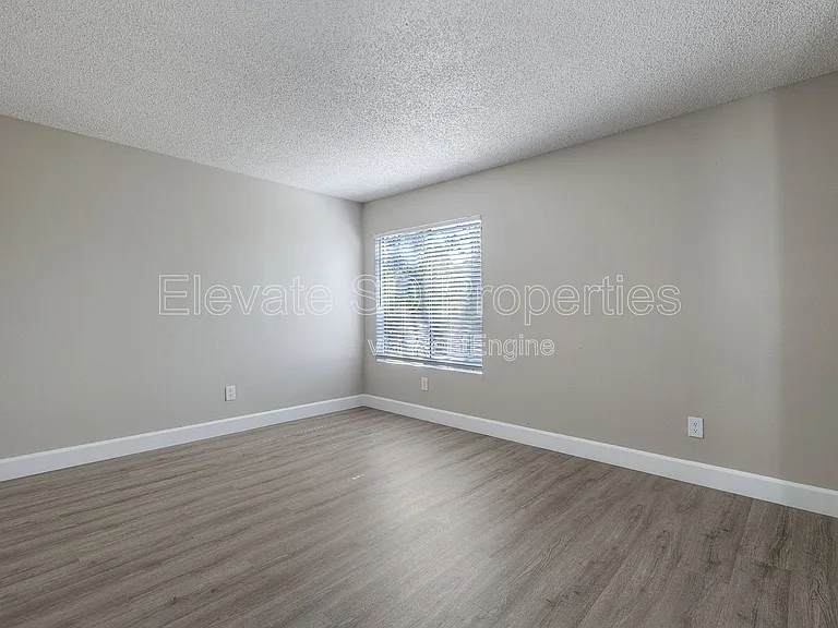 Tierra At Creekside — Photo 31