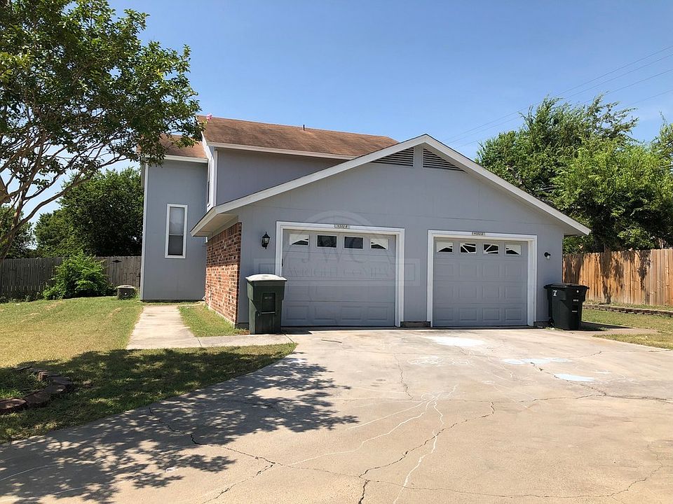 1st image of 4502 Lago Cir #A