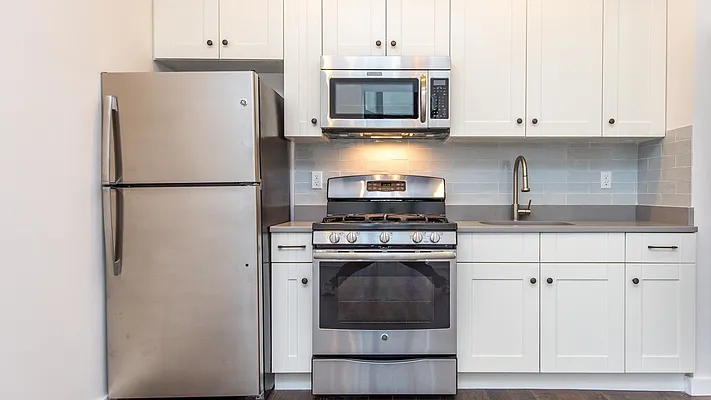 Rented by Nooklyn NYC LLC | media 8