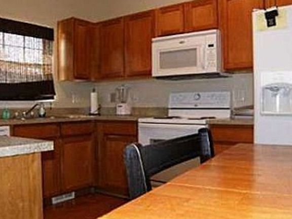 2nd image of 42789 Richmond Dr