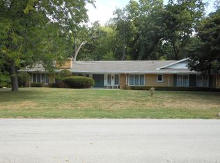 5 Old Orchard Ln, Kankakee, IL 60901