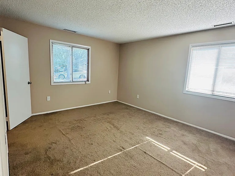 801 Aspen Dr — Photo 18