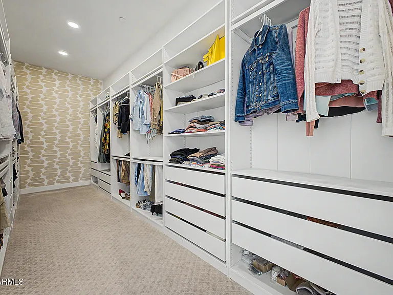 3813 E Fairfield St — Photo 28