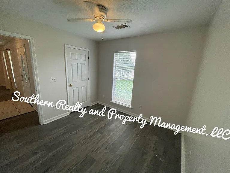 4084 Fitzpatrick Blvd — Photo 11