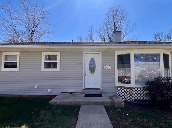 1405 Matthews Dr, Rockville, MD 20851