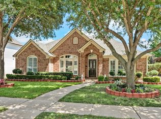 926 Creekbend Dr, Keller, TX 76248