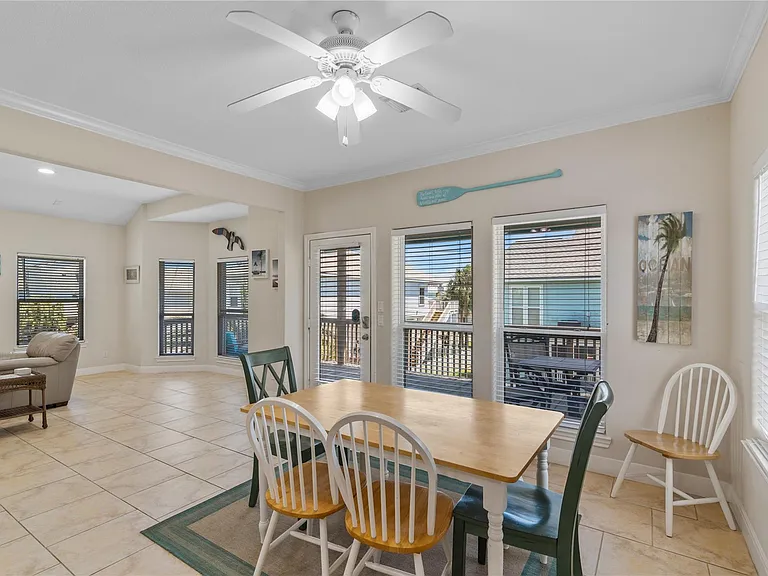 13819 Mutiny Ln — Photo 24