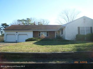303 Brewster Pl, Bayville, NJ 08721