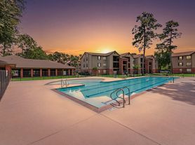The Retreat at Spring Apartments